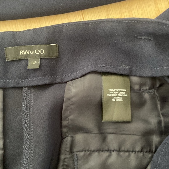 RW&CO tailored women’s trouser. Dark blue. Size small. - Picture 4 of 4